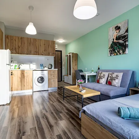 Apartman Ishirkov With Mountain View Balcony And Underground Parking