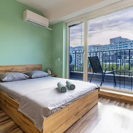 Ishirkov With Mountain View Balcony And Underground Parking Apartament *